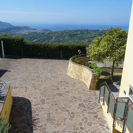 Casa Vacanza Don Michele * Ogliastro Cilento